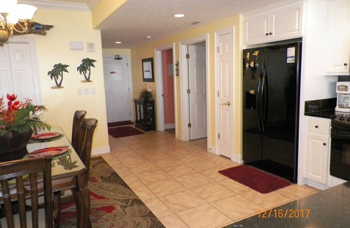 Lower Grand Lagoon Condo | OCT 25 - Nov 1 DEAL /153 FIVE STAR REVIEWS/FREE BEACH CHAIRS/GULF FT