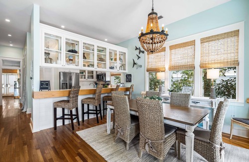 Frangista Beach Cottage | Oct-Dec Reduced!*Pool Access*Beach Gear Included!
