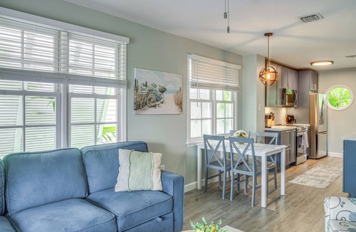Key West Cottage | Old Town Proximity - Island Serenity!