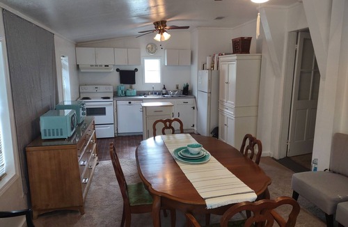 Old East Hill House | Oleander Cottage Historic Victorian Downtown Pensacola