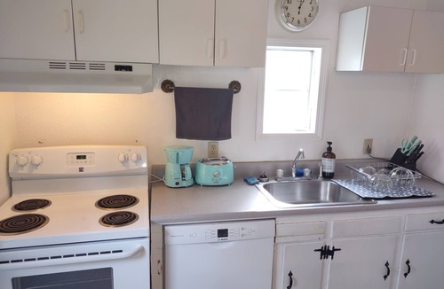 Old East Hill House | Oleander Cottage Historic Victorian Downtown Pensacola