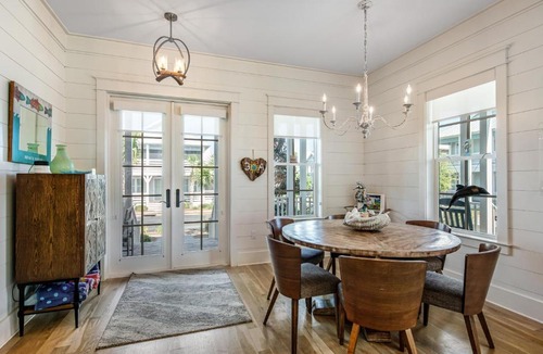 Lakeside at Blue Mountain Beach House | On Cloud 9