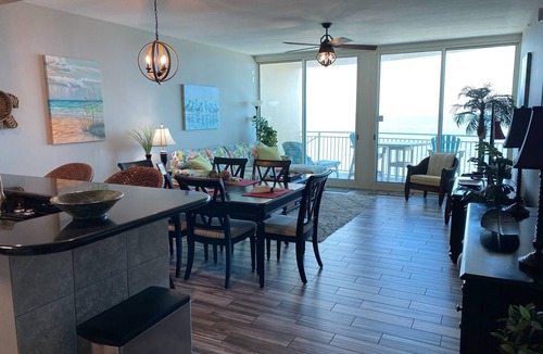 Panama City Beach Condo | OPEN FALL DATES! 2BR/2BA w/Bunks, Beach Chair Svc Incl. Beautiful balcony views!