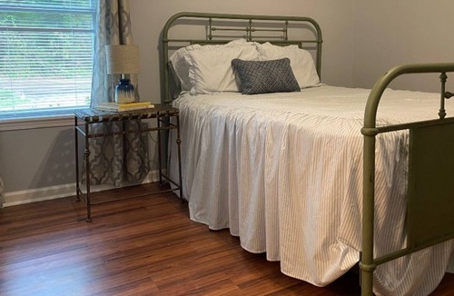 Oxford Cottage | Our Oxford Place Cottage; Walk to Campus, Vaught, and Swayze
