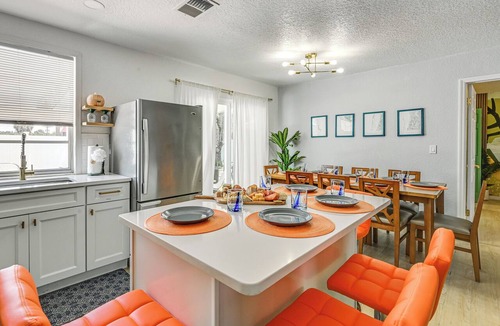Gulf Coast Acres Cottage | Outdoor Oasis & All-ages Fun! Gulf Coast Getaway