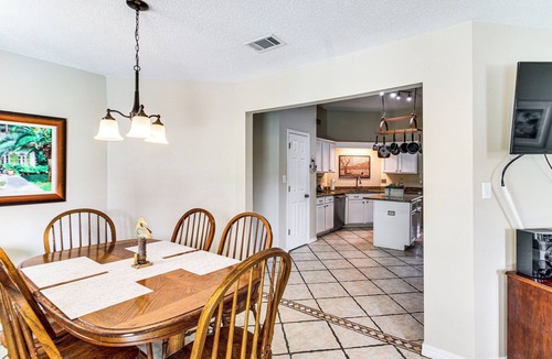 Ono Island House | Outdoor Oasis: Group Getaway in Pensacola!