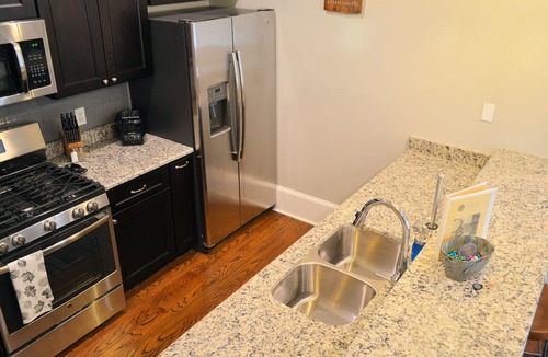 Central Business District Condo | Outdoors and Adventure themed, Historic luxury condo, 2 blocks from French Quart
