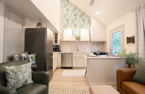 Oxford House | Oxford House + 2.6 miles to Ole Miss + King Beds