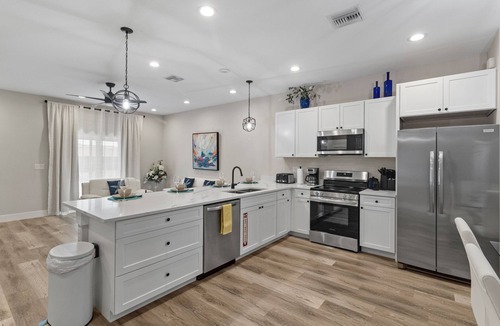 Port Charlotte Villa | "Palm Bliss" 3 bed 2 bath stylish and cozy