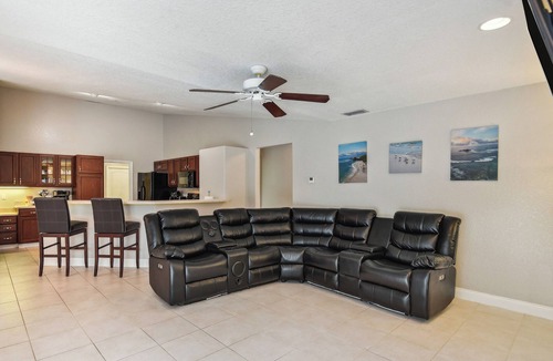 Palm Coast Cottage | Palm Coast Escape: Screened Lanai, Saltwater Pool!
