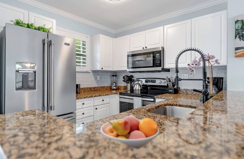 Bahama Village House | PALMS AWAY ~ Truman Annex Townhome with Outdoor Patio and Community Pool!