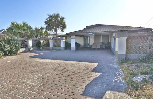 Lullwater Beach On Gulf Of Mexico House | Panama City Sea Ease Beach House 2026 Prices Are 10 % Off Pets & Ages 18-25