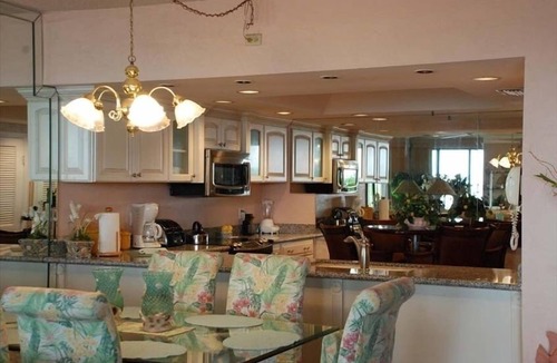 Midtown Condo | Panoramic 3BR/3BA Condo - Direct Beach Ocean Front