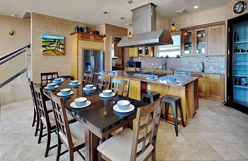 Sands Of Kahala Beach House | Paradise At Last | Beachfront Escape w/Direct Beach Access