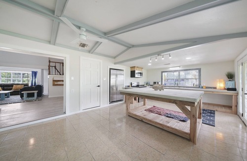 Theriot House | Paradise with Space Dularge DeLight Sleeps 8 Houma by Falgout Marina