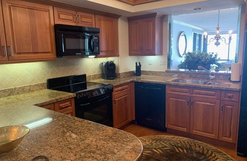 Park Shore Condo | Park Shore 17th floor gulf facing 3 bedroom condo