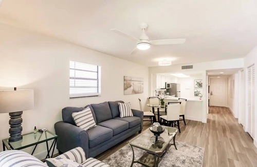 Park Shore Apartment | Park Shore Resort 2nd Floor - Serene Waterfall