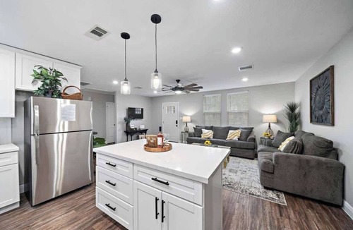 Pasadena House | Pasadena 3BR w/Game Room, Patio, 2 King Beds