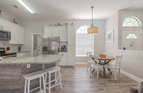 El Centro Beach House | PCB Tiki House! Private Pool, Hot tub & Golf Cart