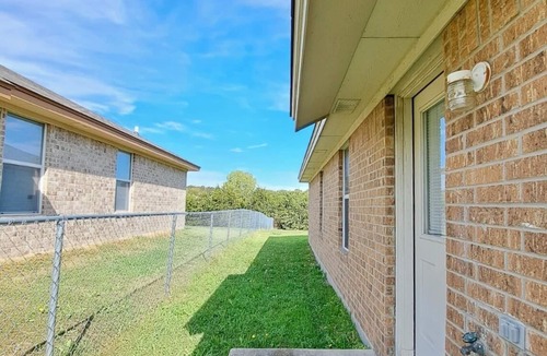 Harker Heights House | Peaceful 3-Bedroom Townhome with 1 Car Garage in Harker Heights