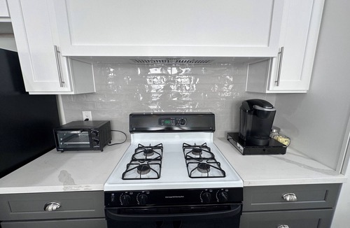 Northside House | Peaceful 3-bedroom house with AC in a cool Houston neighborhood
