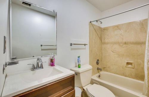 Algiers House | Peaceful 4BR Home - Yard, Family Comforts