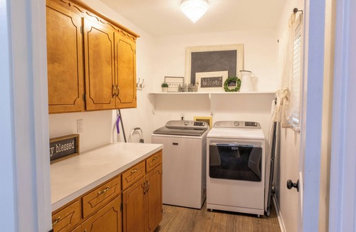 Lufkin House | Peaceful and centrally-located 3 bedroom 2 bath home in the heart of Lufkin, TX.