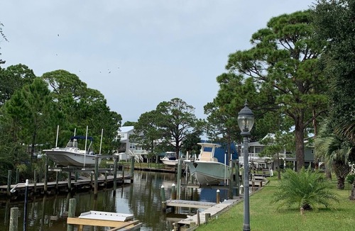 Alligator Point House | Peaceful beach in a boating and fishing Paradise. Short walk to beach!