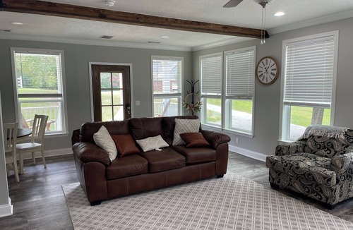 Saltillo Other | Peaceful country setting but only 5 minutes from restaurants and mall
