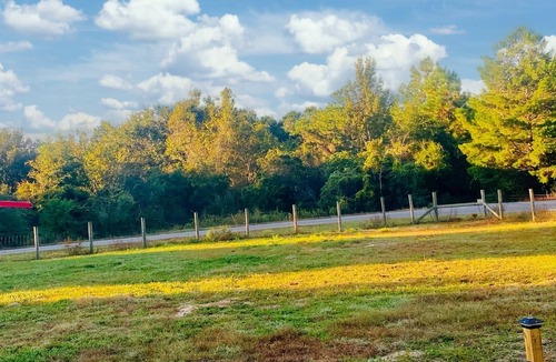 Harold RV Rental | Peaceful Pastures & Scenic Trails RV Spot