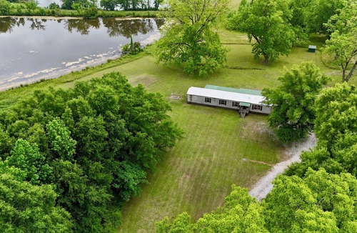 Catherine House | Peaceful Pondside Retreat in Catherine, Alabama