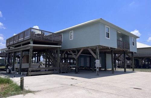 Golden Meadow House | Pelican Reef - Boat Access - Island Realty