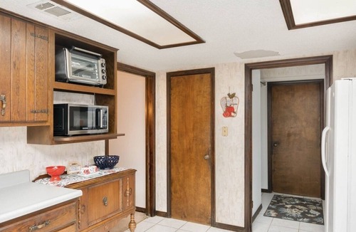 Northeast Pensacola House | Pensacola Beach Getaway Near Bay Bluffs Park & PNS