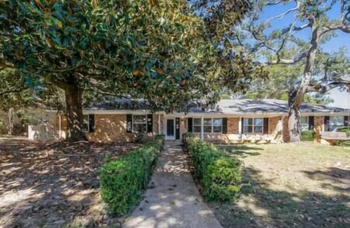 Myrtle Grove House | Pensacola Blue Angel Lodge