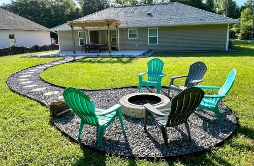 Northeast Pensacola House | Pensacola Coastal Retreat Near UWF Family-friendly
