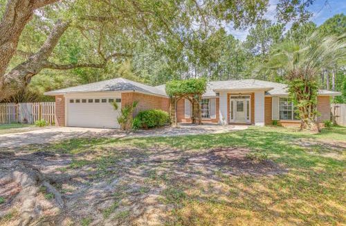 Ono Island House | Pensacola Home w/Large Yard: 4 Mi to Beach