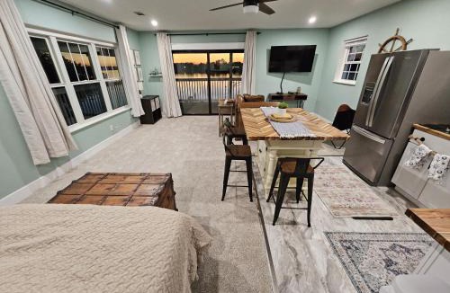 New Warrington Villa | Pensacola Waterfront Retreat