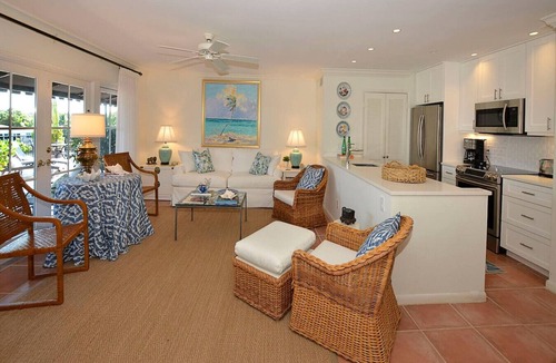 Vero Beach Apartment | Penthouse #4 on the river!