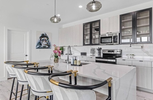 Gulfport Condo | Penthouse with 3000 sqft Rooftop Terrace, Oh MY!