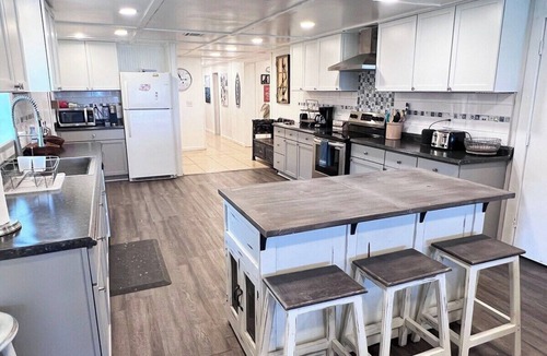 Grand Isle House | Pepsi Camp - Beachfront - Island Realty