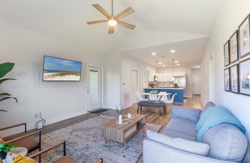 Ono Island House | Perdido Key Lime Bungalow | Dog Friendly | Private Pool | My Beach Getaways