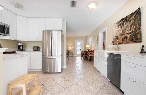 Anna Maria House | Perfect Anna Maria. Dock on Canal. 3 blocks to sugar sand beach. Heated pool.