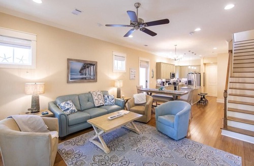 Sunnyside House | Perfect Carillon Beach Summer Retreat with 6 passenger Golf Cart awaits you NOW!