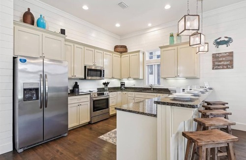 Rosemary Beach House | Perfect Family Getaway | Bikes, Courtyard w/Fire Feature, Walk to Pool & Fitness