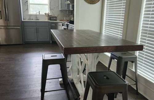 Zachary House | Perfect for a weekend, family gatherings, Parties, or extended stay!