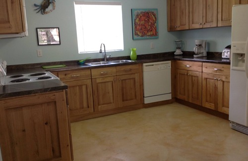 Dauphin Island Cottage | Perfect For Birdwatching! Adjacent To The Shell Mounds.