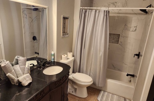 Orange House | Perfect for out of town workers. Fully furnished, all bills paid!