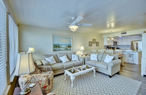 Sunnyside House | Perfect Gulf Front Home on The West End!