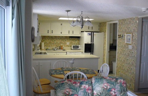 Sunnyside Condo | Perfect Spot for a Well Deserved Vacation! Check Us Out!