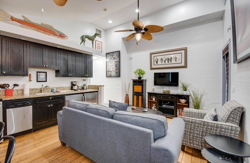 Uptown - Upper Duval Apartment | Pescado Penthouse | Vibrant Retreat on Duval